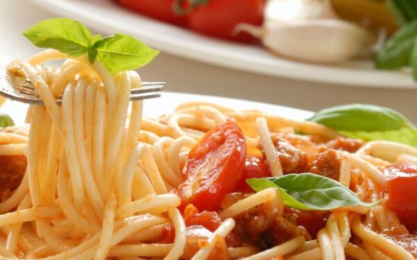 Receita de Macarrão Caprese